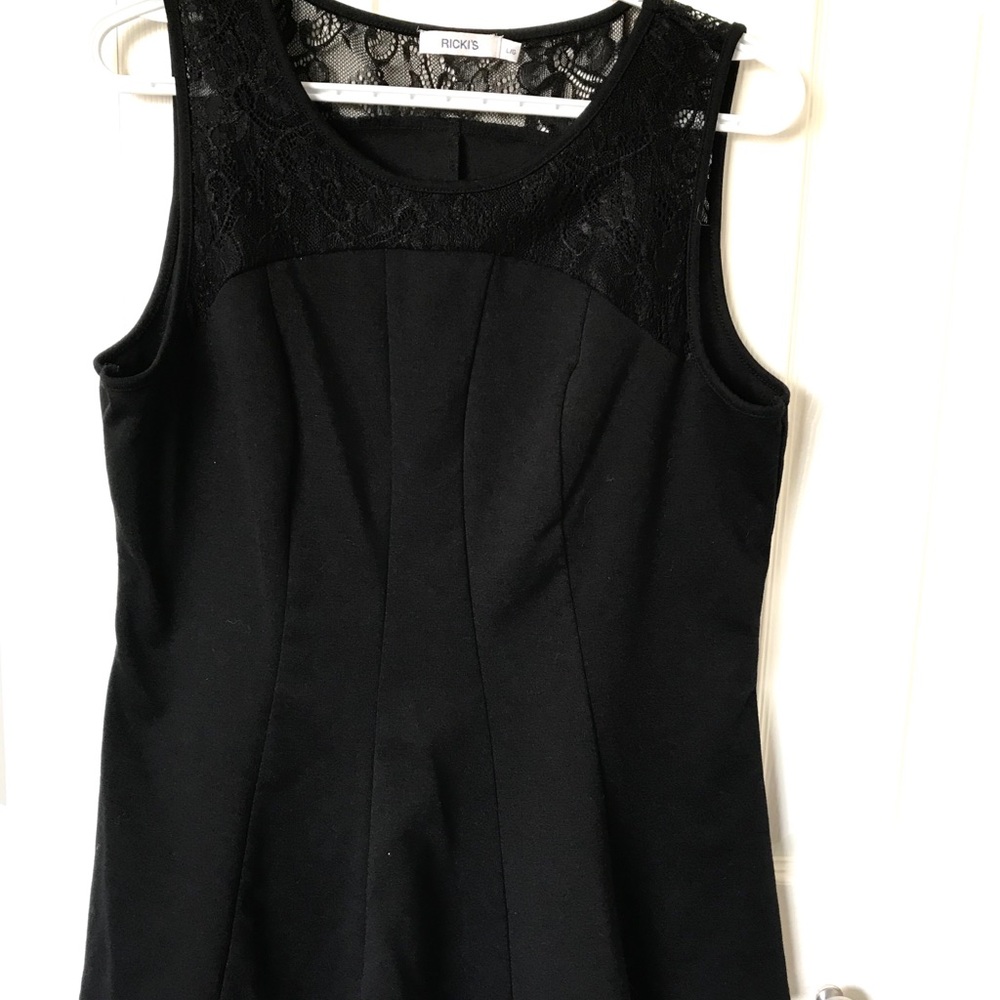 Ricki’s fitted sleeveless dress shirt
